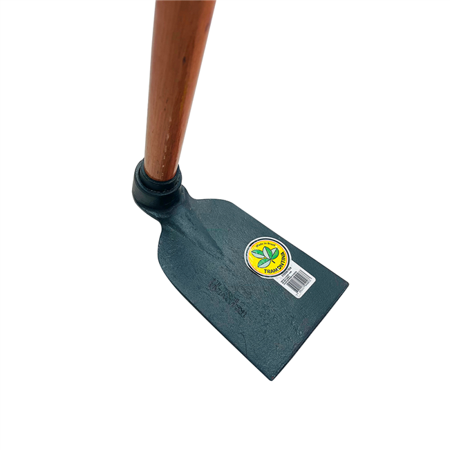 Short hoe with wooden handle — Web Granite Supplies SKU 11.01.0029