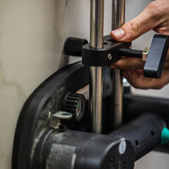 GRABO 90-Degree Seam Setter — Original Bolt-On Version — official product/application photo 10. Consult the listed package contents; demonstration tools and surfaces are not part of the accessory.