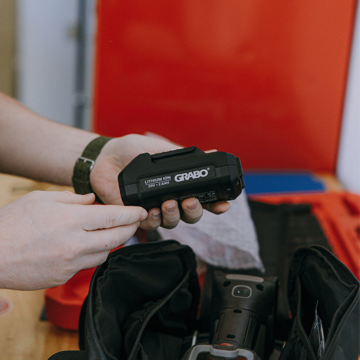 GRABO Pro Brushless Battery — 20V 2.6Ah — official product/application photograph 5. Refer to the selected listing for included components.